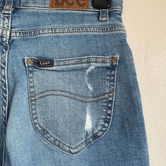 Lee heritage women’s size 2 distressed jeans - Picture 4 of 12
